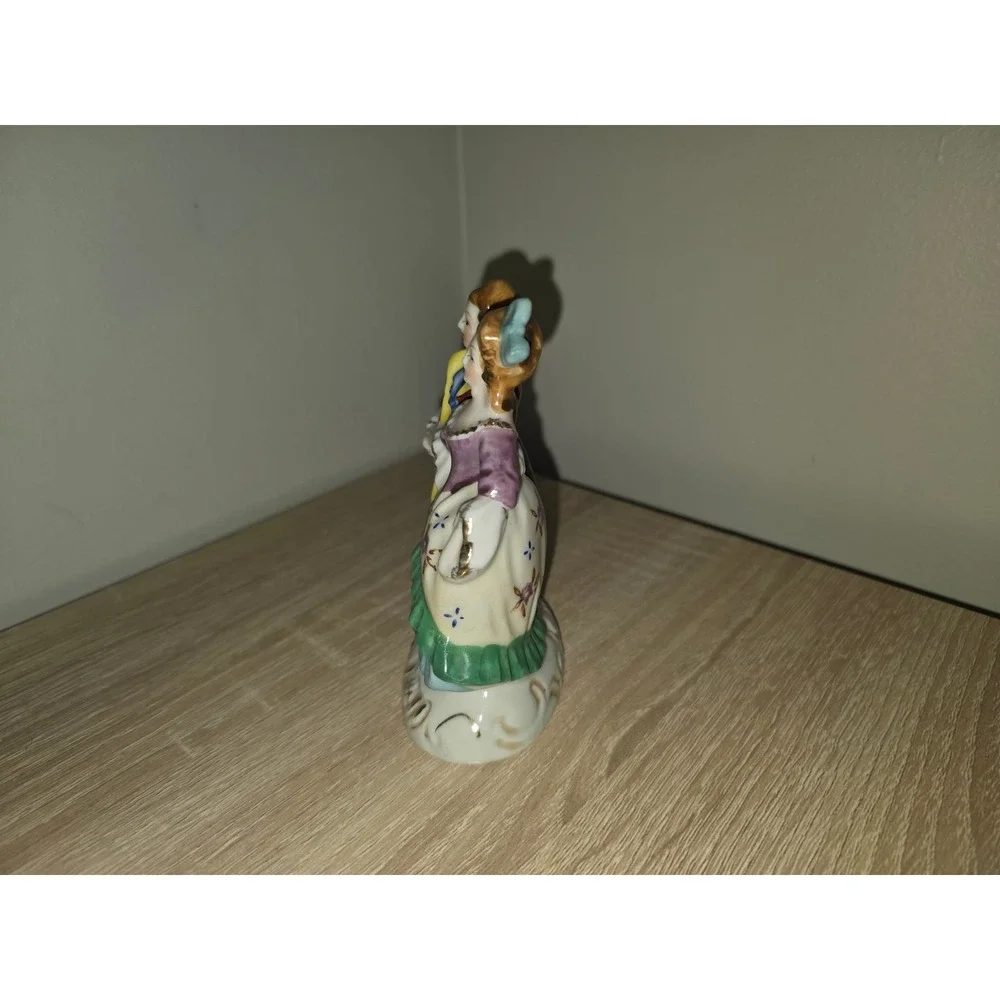 Vintage Occupied Japan Porcelain‎ Courting Couple Figurine Colonial Style Red